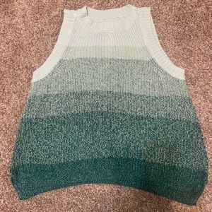 Gradient Sleeveless Knit Top